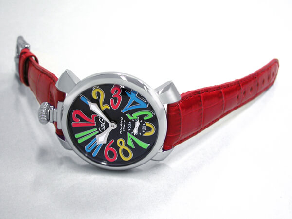 ガガ･ミラノスーパーコピー GAGAMILANO マニュアル　48mm　手巻き z5010.2 レッド皮 ブラック/マルチカラーアラビア